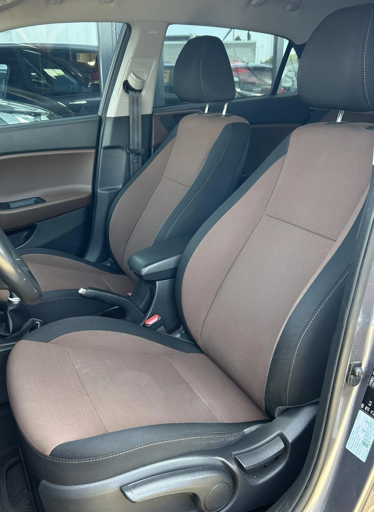 Hoofdafbeelding Hyundai i20