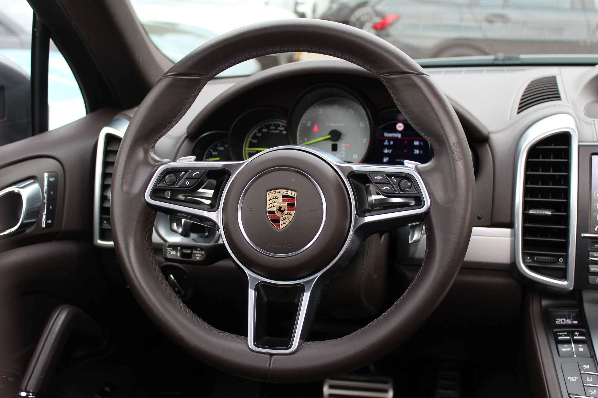 Hoofdafbeelding Porsche Cayenne