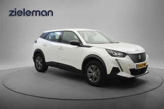 Peugeot e-2008 EV Active Pack 50 kWh - Carplay, Cruise, Navi
