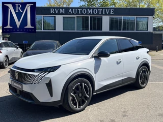Hoofdafbeelding Peugeot e-3008 PEUGEOT E-3008 Allure 73 kWh  SOH 96%| ACHTERUITRIJCAMERA| | KEYLESS ENTRY | WARMTEPOMP| 11.000KM! | DIGI. DASH| STOELVERWARMING| CARPLAY/ ANDROID AUTO|