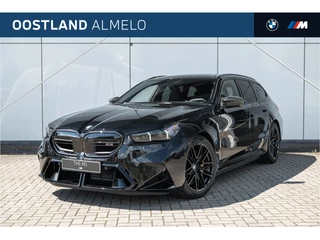 BMW M5 Touring Automaat / M Drive Professional / Bowers & Wilkins / M Carbon-keramische remmen / Parking Assistant Plus / Adaptieve LED / Stoelventilatie / Comfort Access