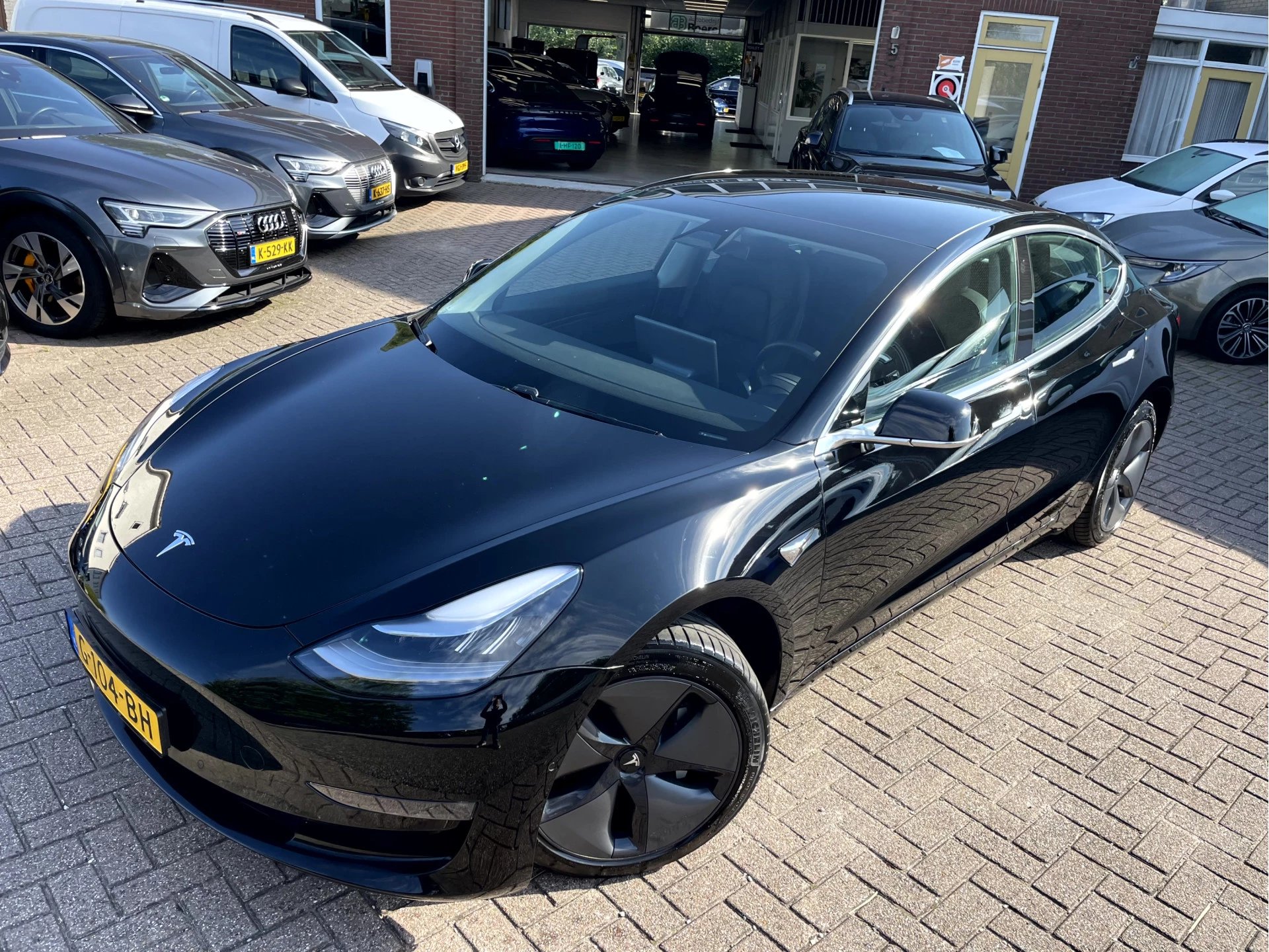 Hoofdafbeelding Tesla Model 3