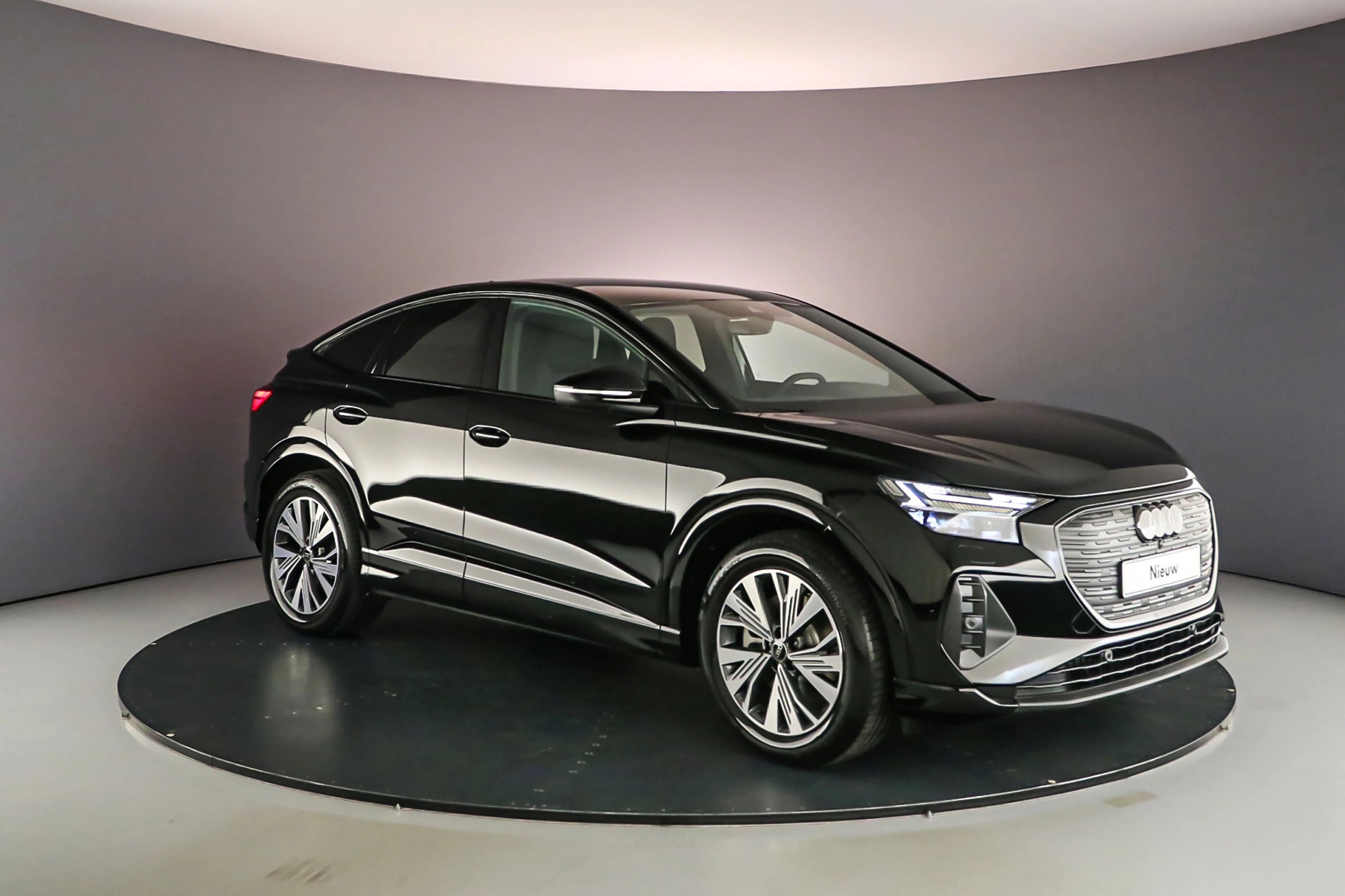 Hoofdafbeelding Audi Q4 e-tron