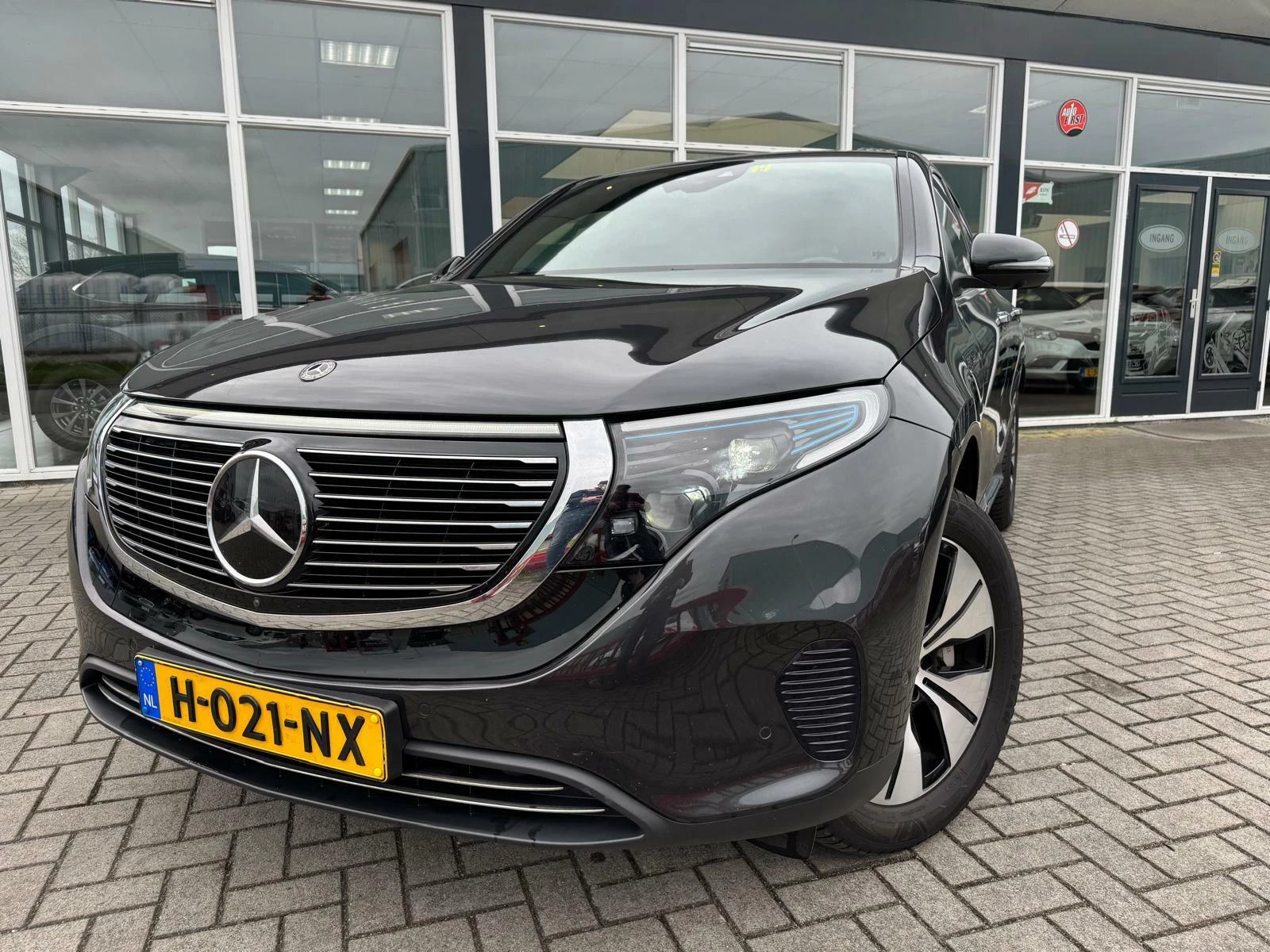 Hoofdafbeelding Mercedes-Benz EQC