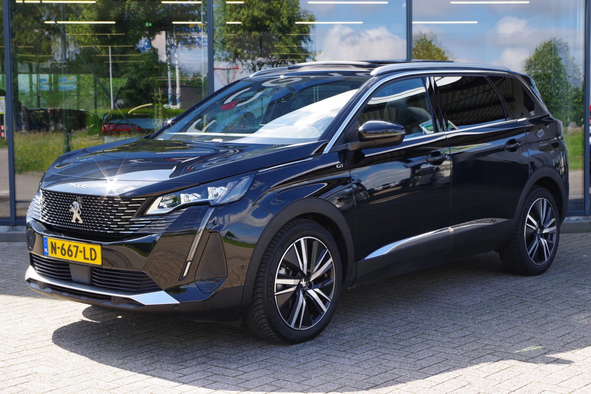 Hoofdafbeelding Peugeot 5008