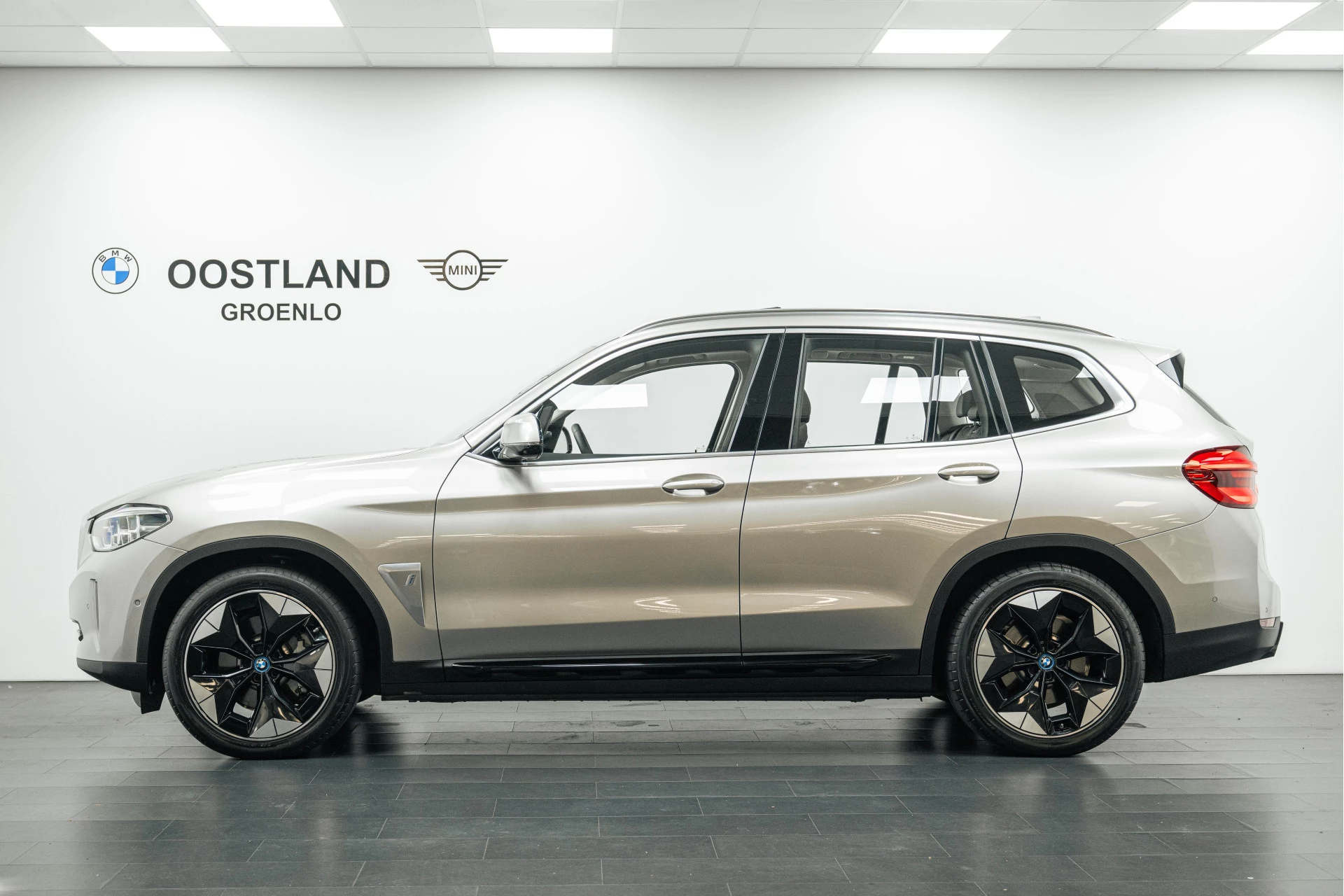 Hoofdafbeelding BMW iX3