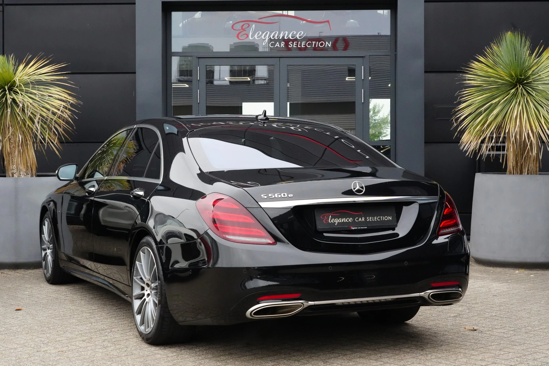 Hoofdafbeelding Mercedes-Benz S-Klasse