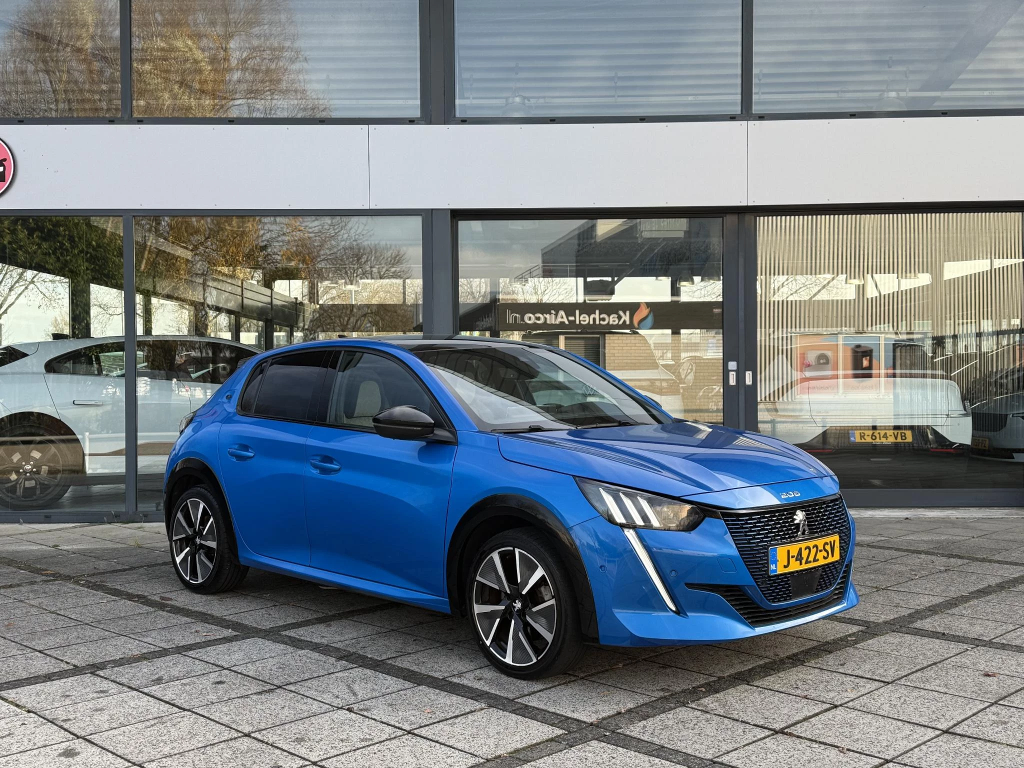 Hoofdafbeelding Peugeot e-208