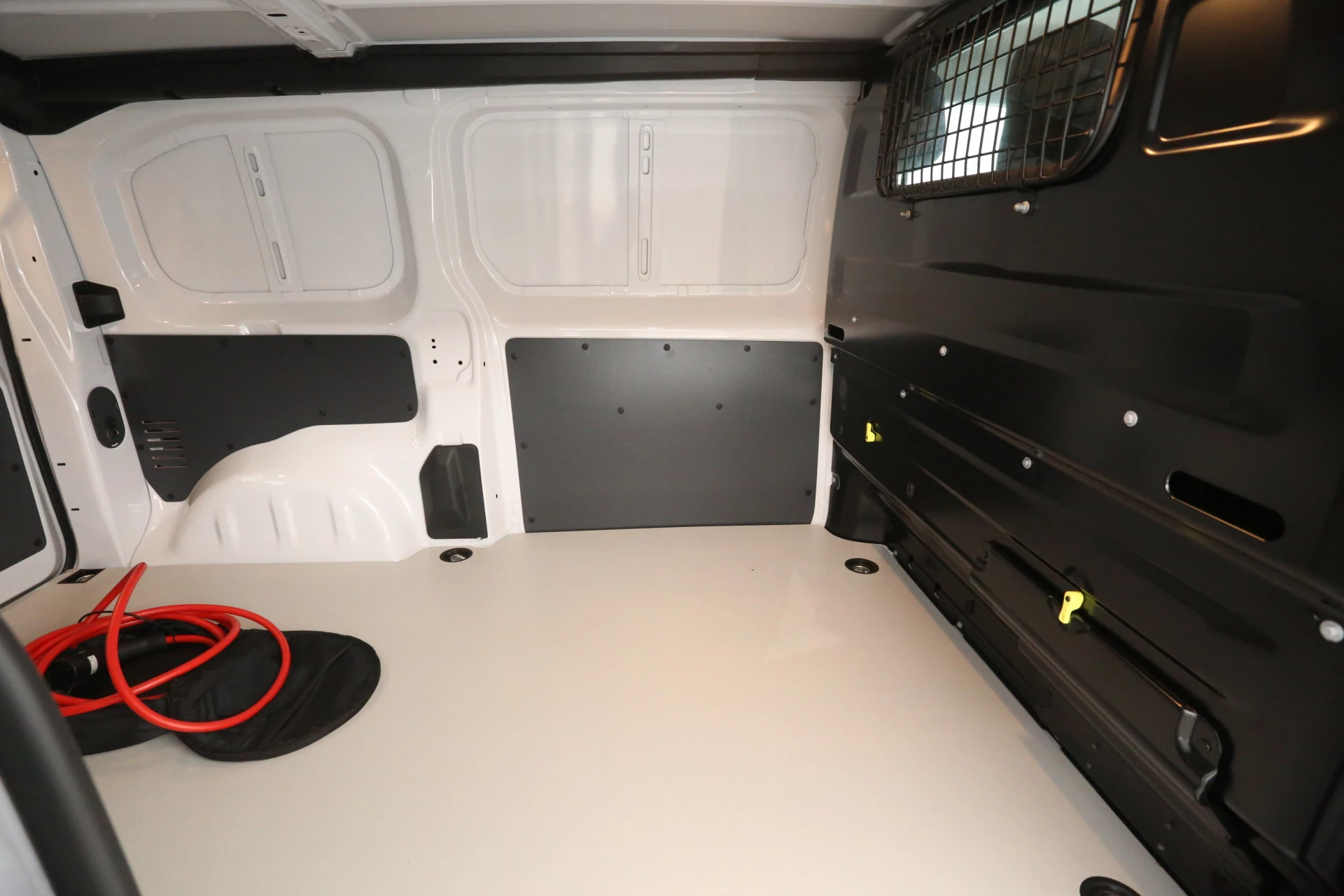 Hoofdafbeelding Peugeot e-Expert