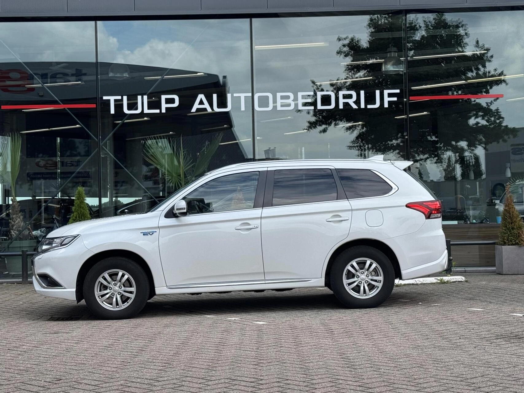Hoofdafbeelding Mitsubishi Outlander