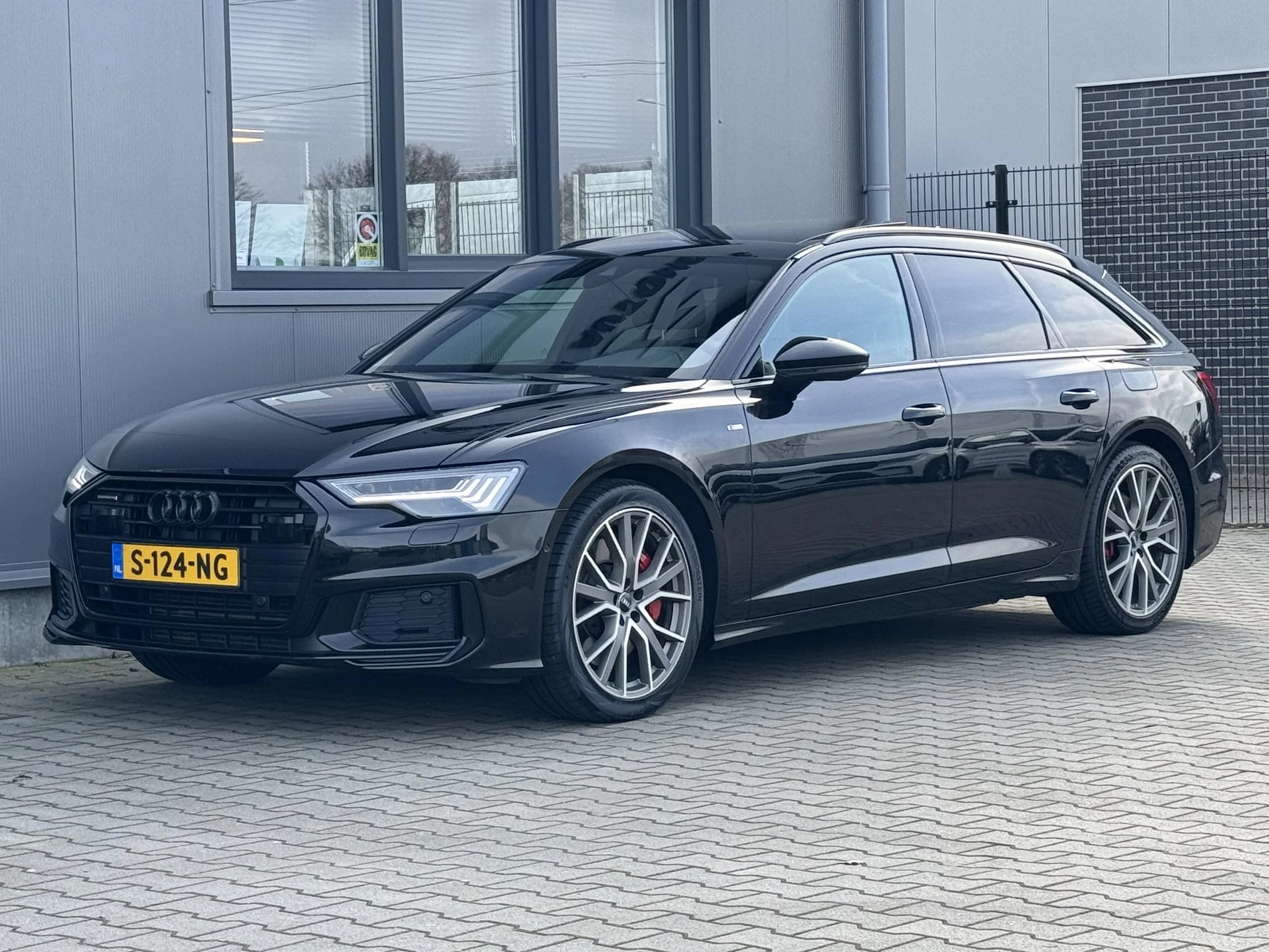 Hoofdafbeelding Audi A6