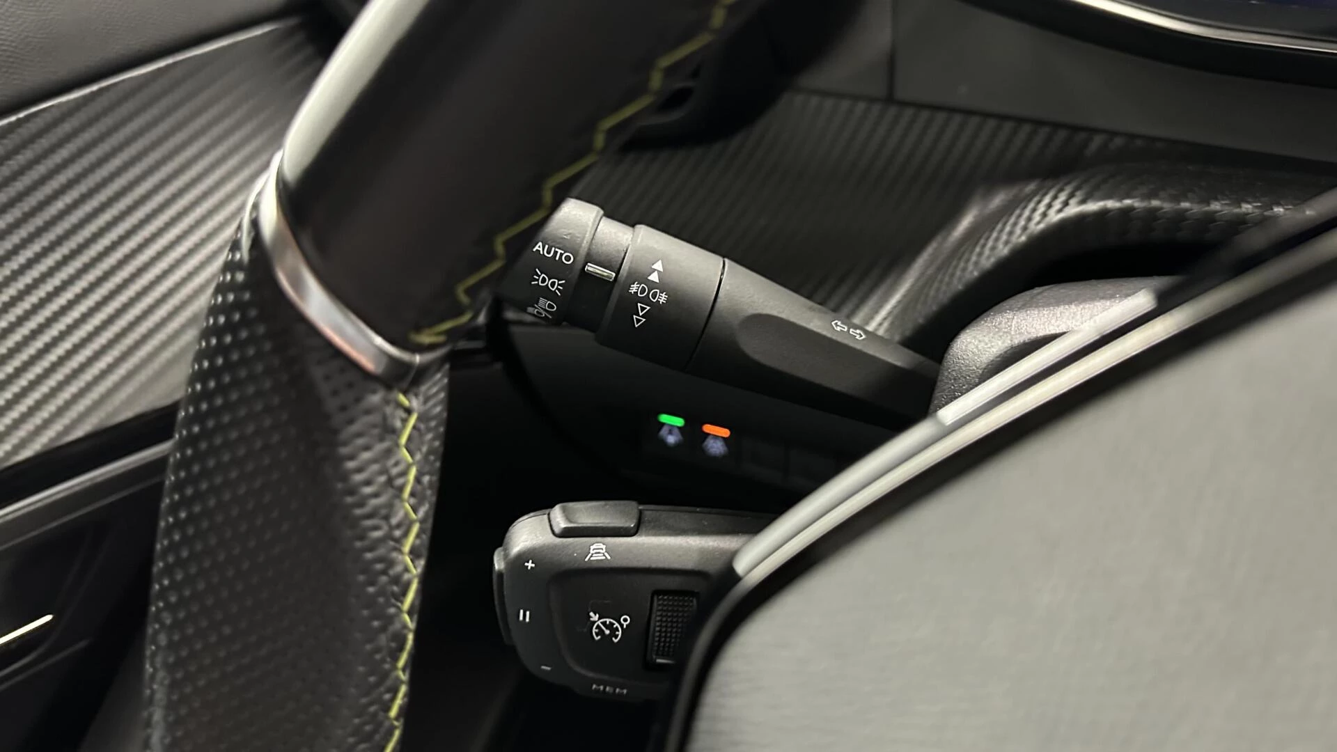 Hoofdafbeelding Peugeot e-2008