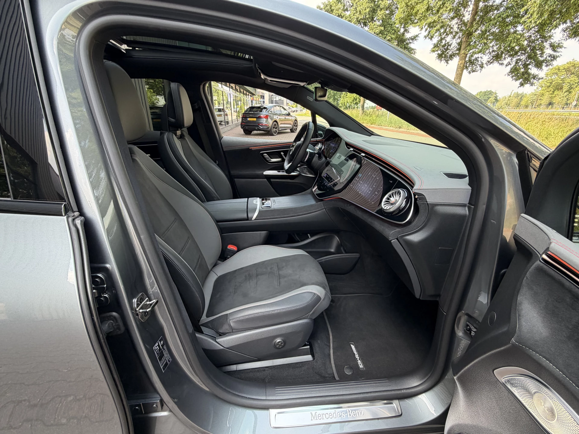 Hoofdafbeelding Mercedes-Benz EQE