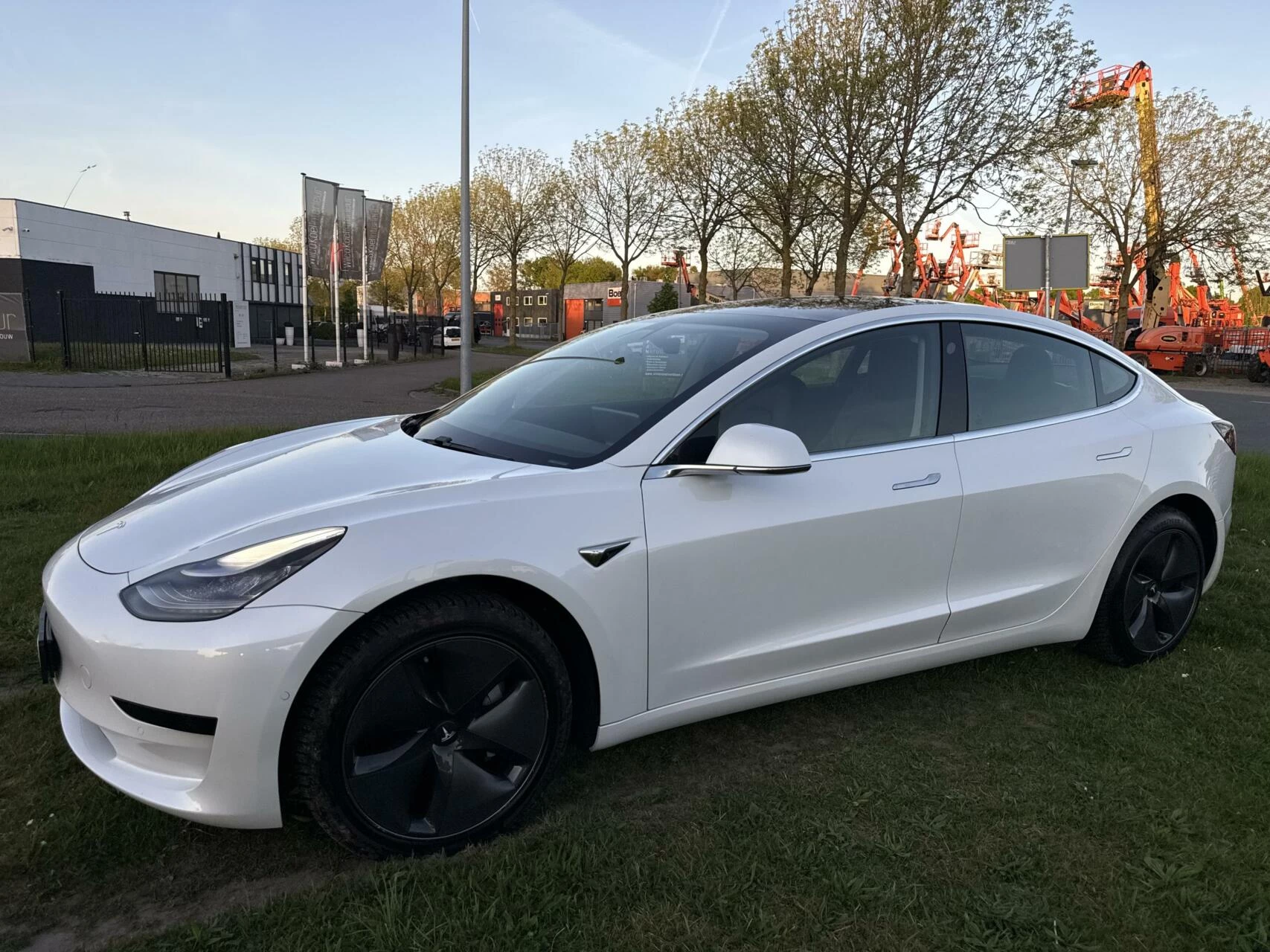 Hoofdafbeelding Tesla Model 3