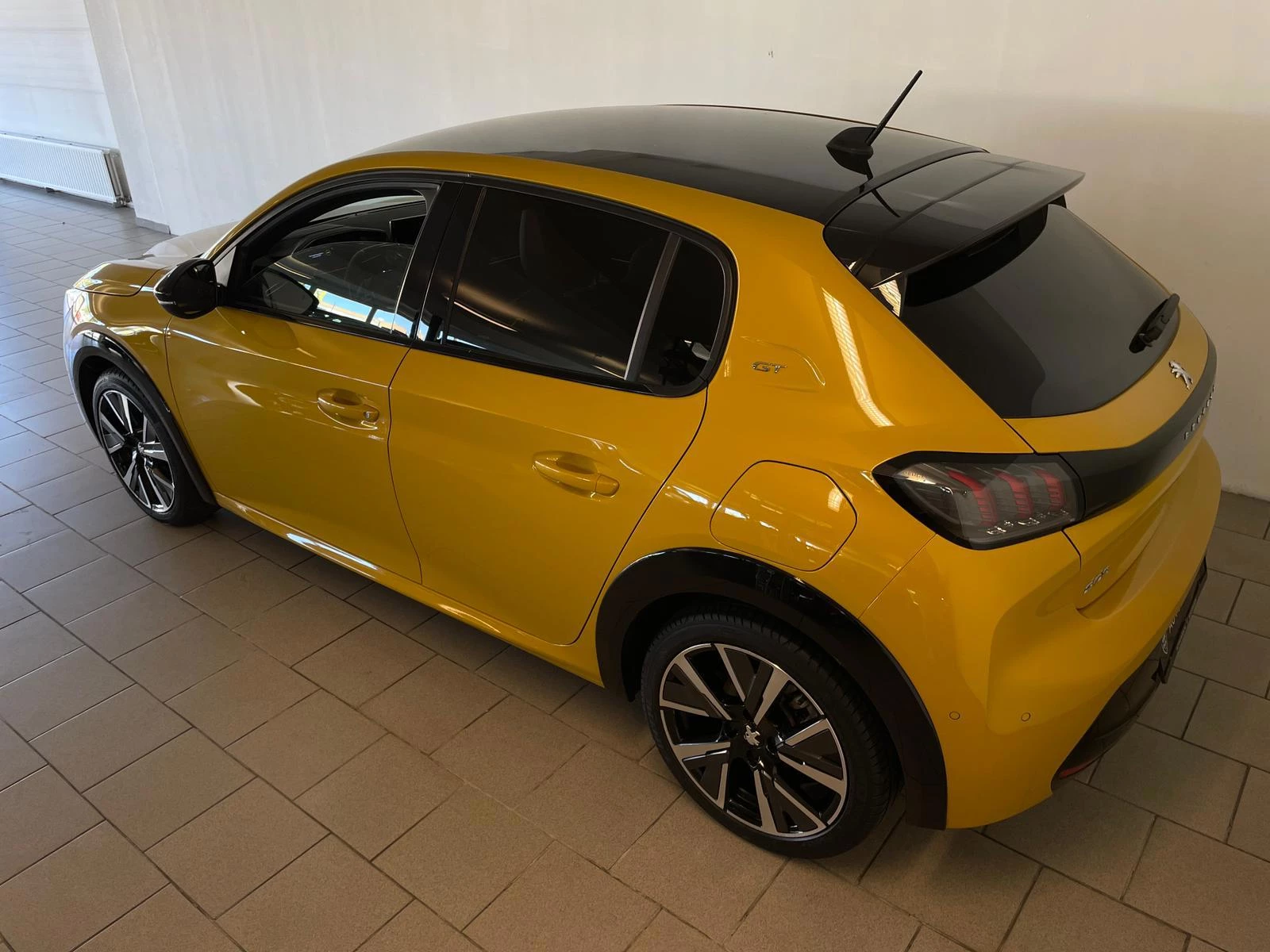 Hoofdafbeelding Peugeot 208