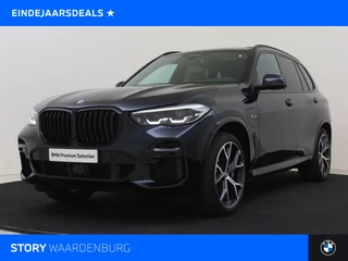 BMW X5 xDrive45e High Executive M Sport Automaat / Panoramadak / Trekhaak / Stoelventilatie / Adaptief onderstel / Comfort Access / Adaptieve LED / Stoelverwarming / Live Cockpit Professional