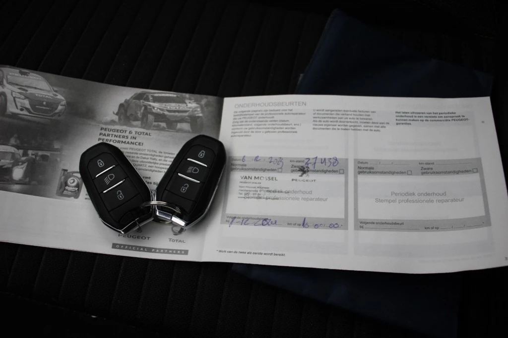 Hoofdafbeelding Peugeot e-208