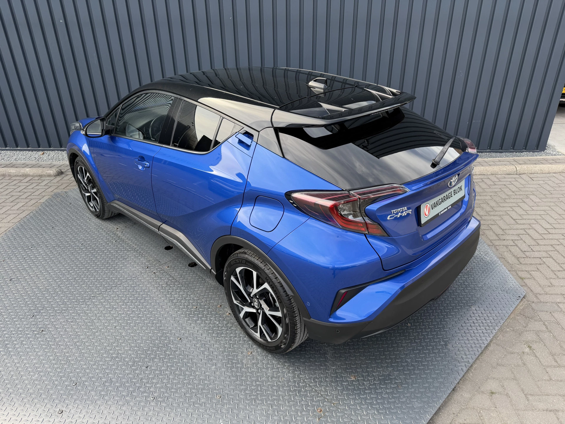 Hoofdafbeelding Toyota C-HR