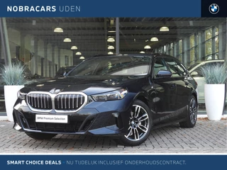BMW 5 Serie Touring 520i M Sport Automaat / Trekhaak / Achteruitrijcamera / M Sportonderstel / Adaptieve LED / Stoelverwarming / Parking Assistant