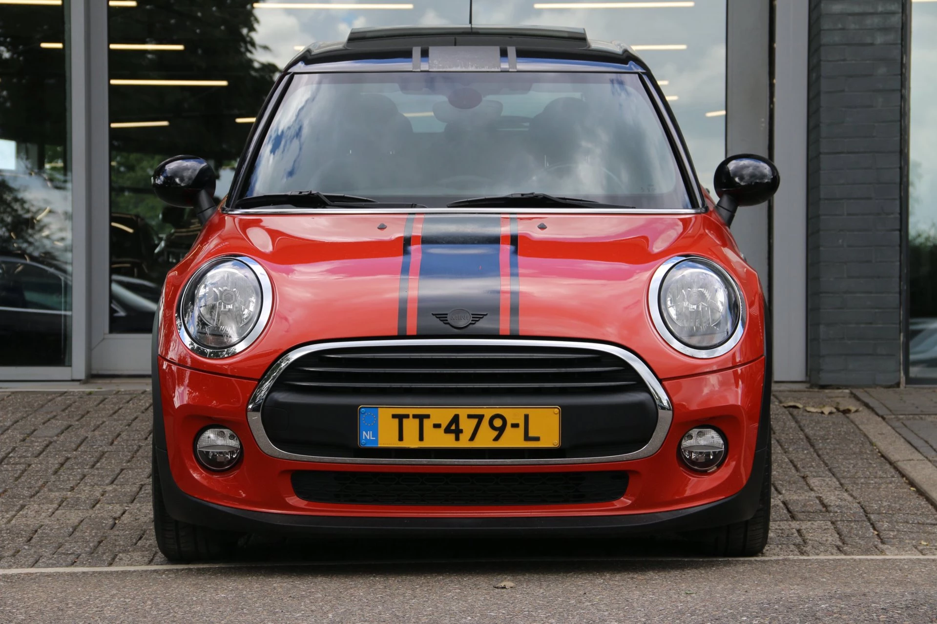 Hoofdafbeelding MINI One