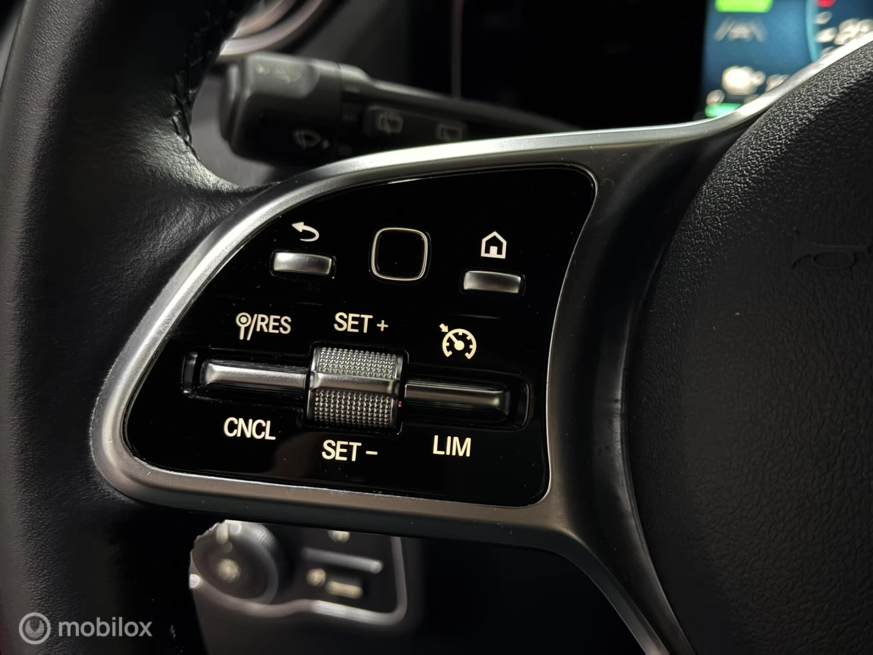 Hoofdafbeelding Mercedes-Benz EQA