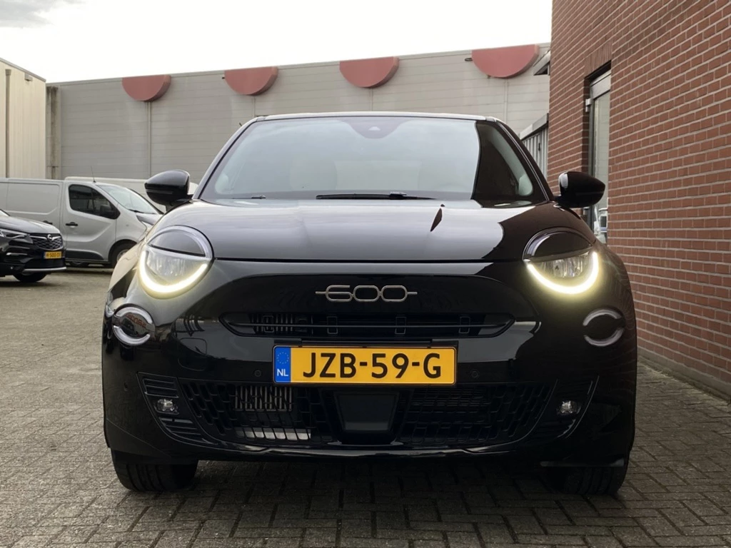 Hoofdafbeelding Fiat 600