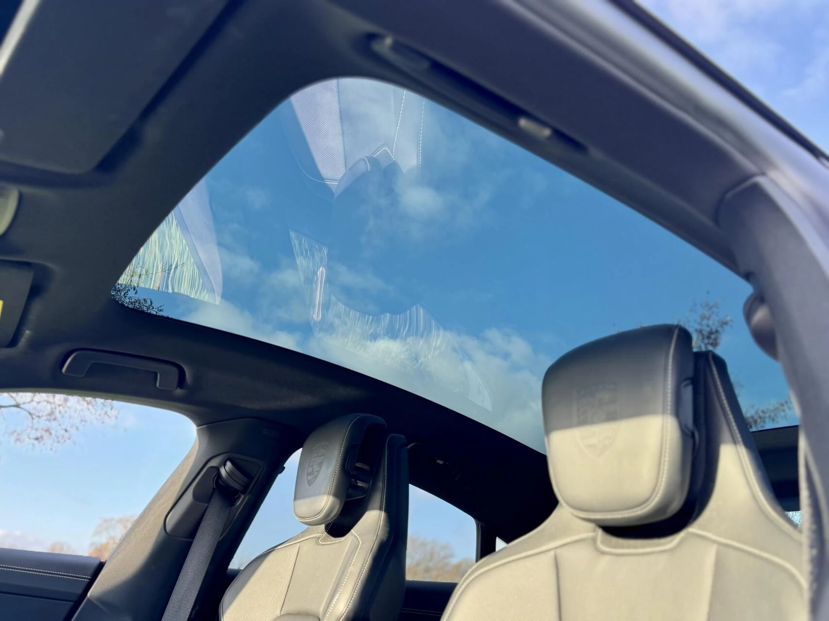 Hoofdafbeelding Porsche Taycan