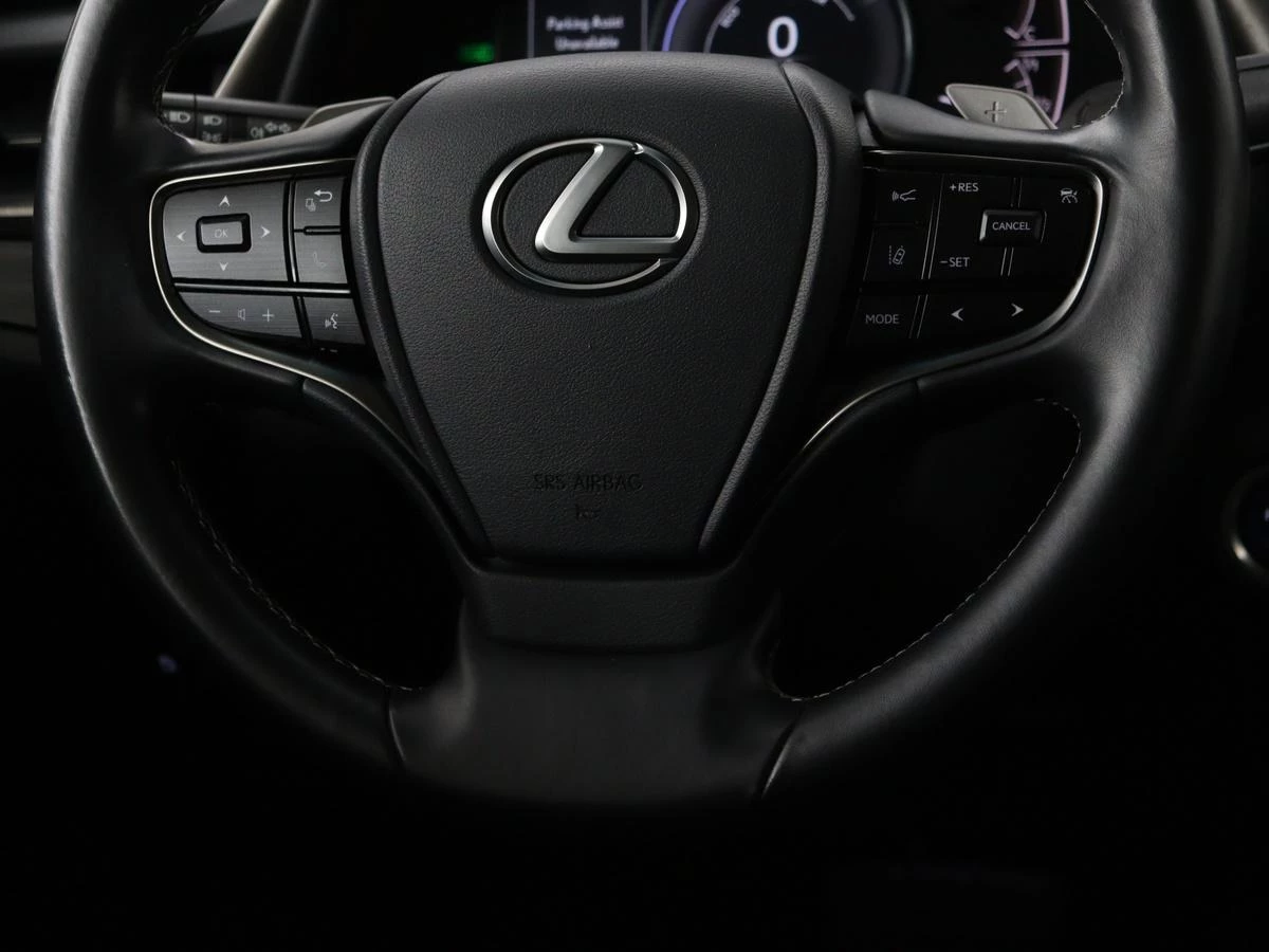 Hoofdafbeelding Lexus ES