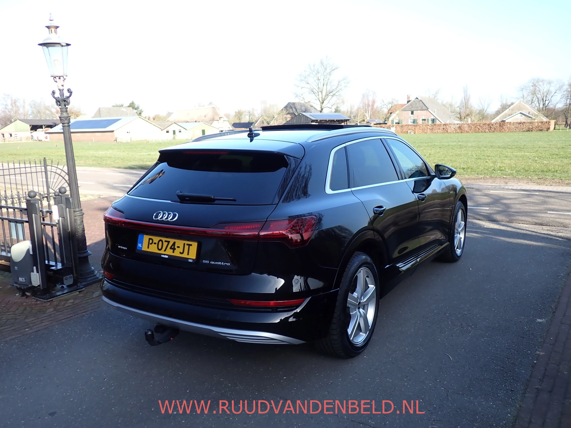 Hoofdafbeelding Audi e-tron