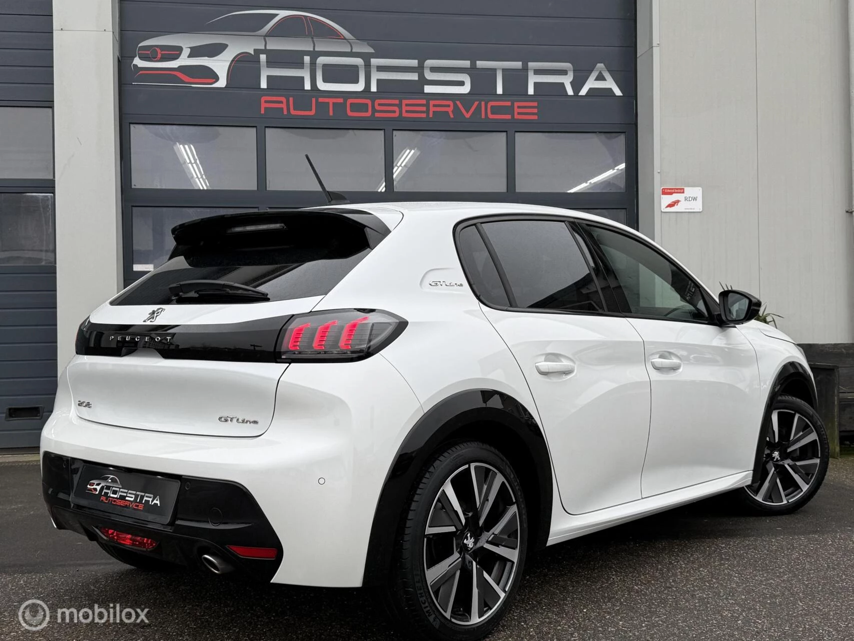 Hoofdafbeelding Peugeot 208