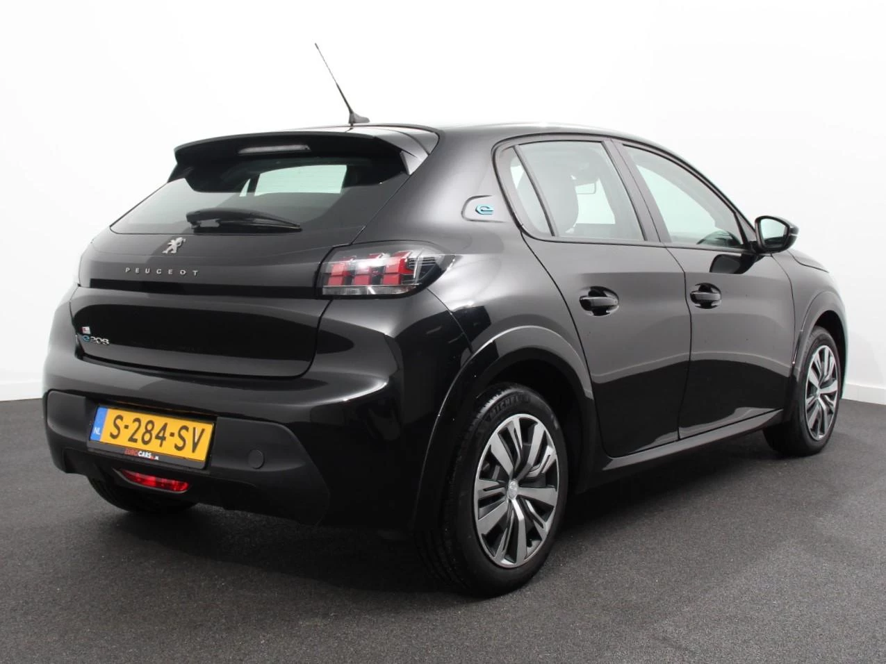 Hoofdafbeelding Peugeot e-208