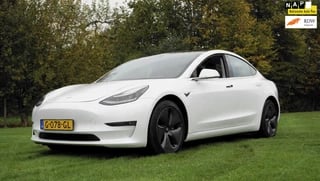 Tesla Model 3 Long Range AWD 75 kWh Panoramadak zwart leder