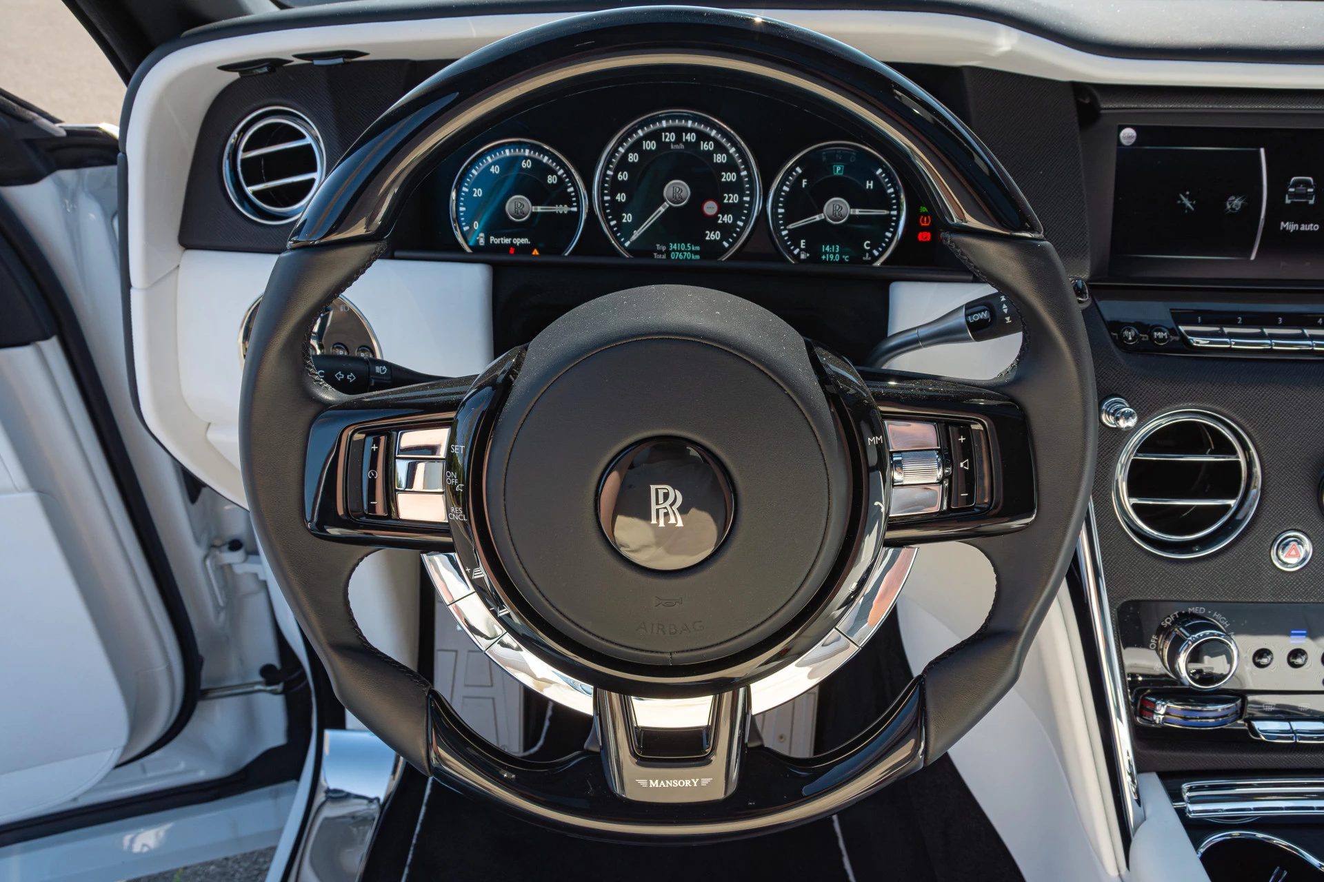 Hoofdafbeelding Rolls-Royce Cullinan