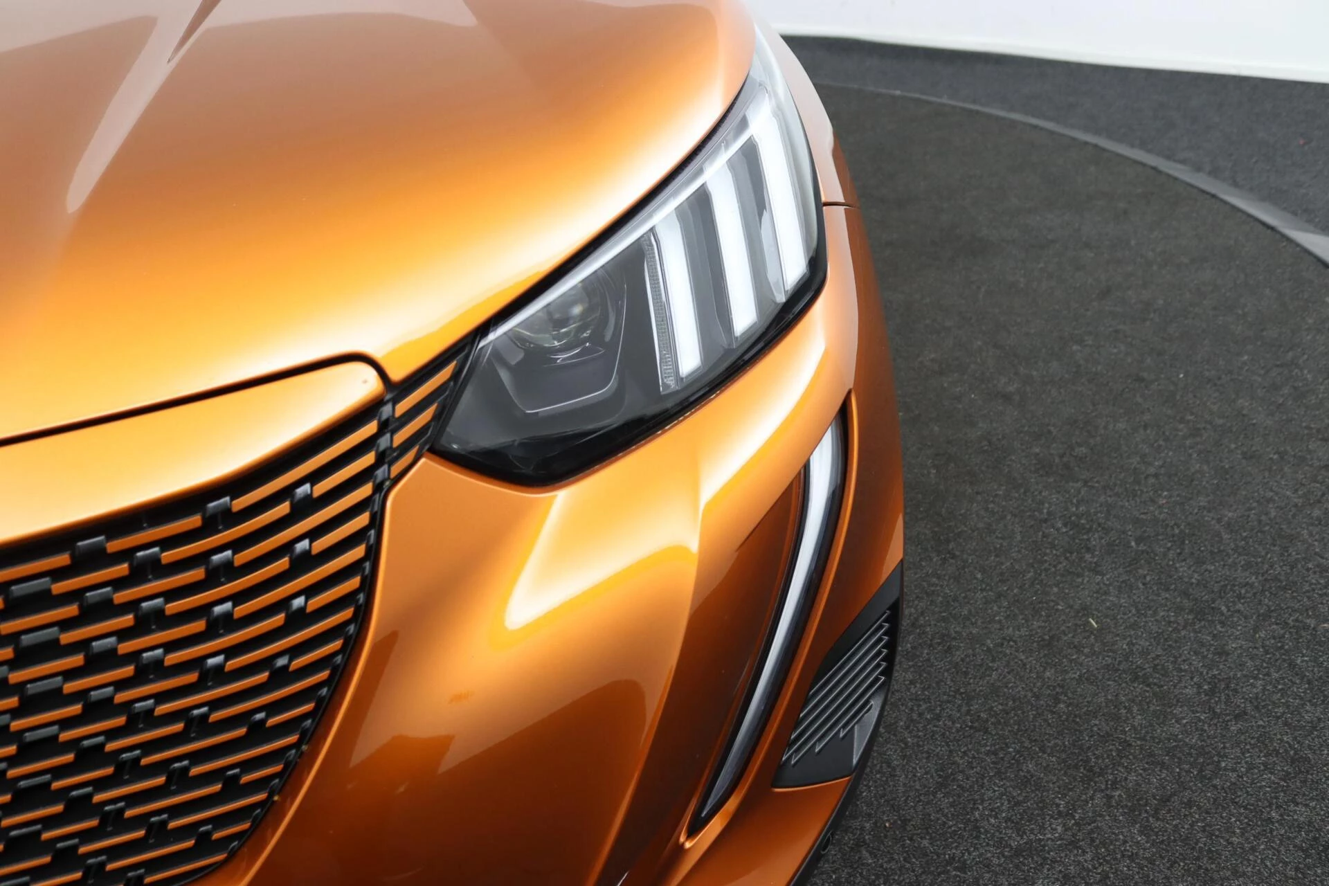 Hoofdafbeelding Peugeot e-2008