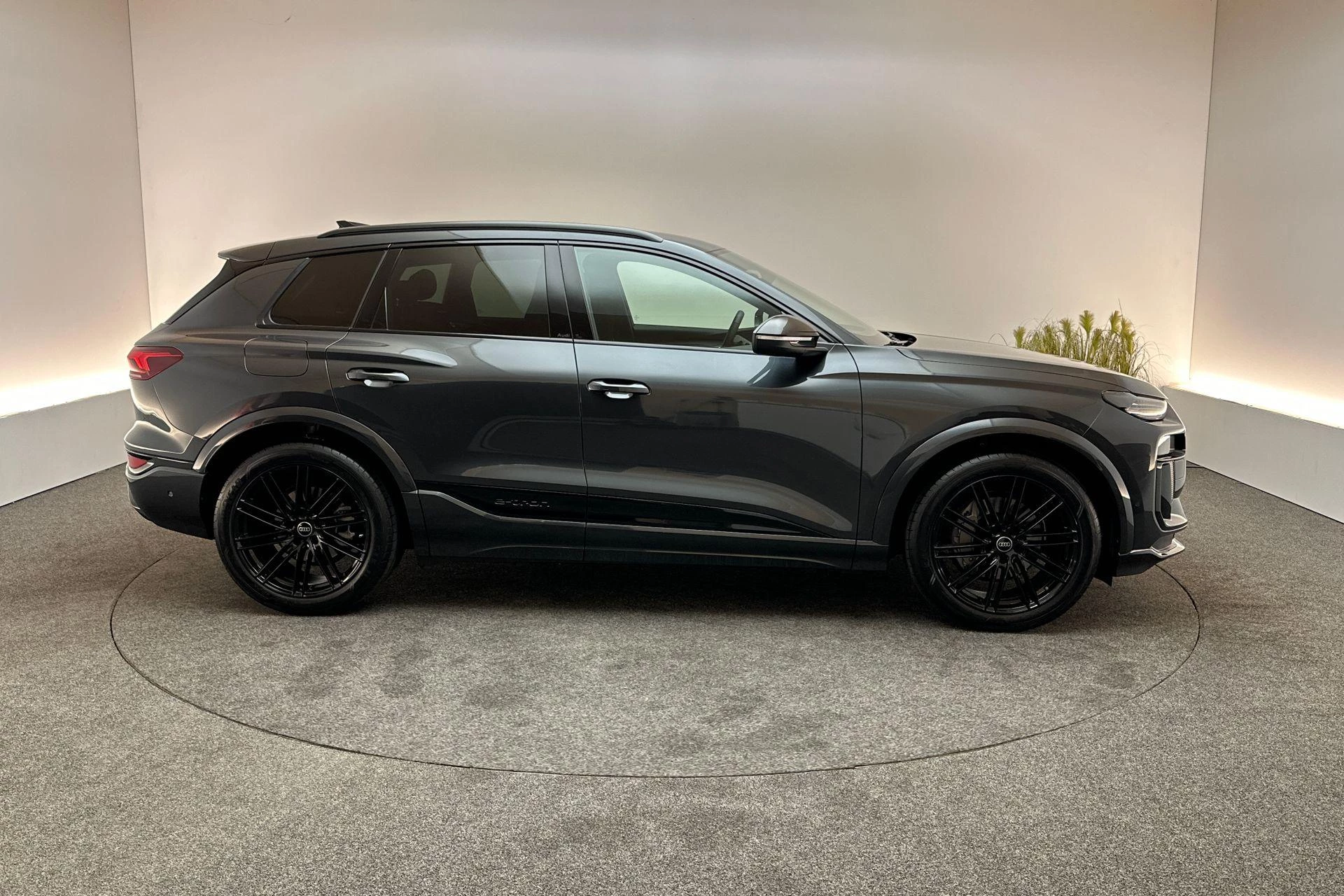 Hoofdafbeelding Audi Q6 e-tron