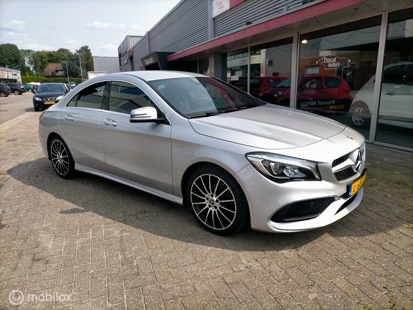 Hoofdafbeelding Mercedes-Benz CLA