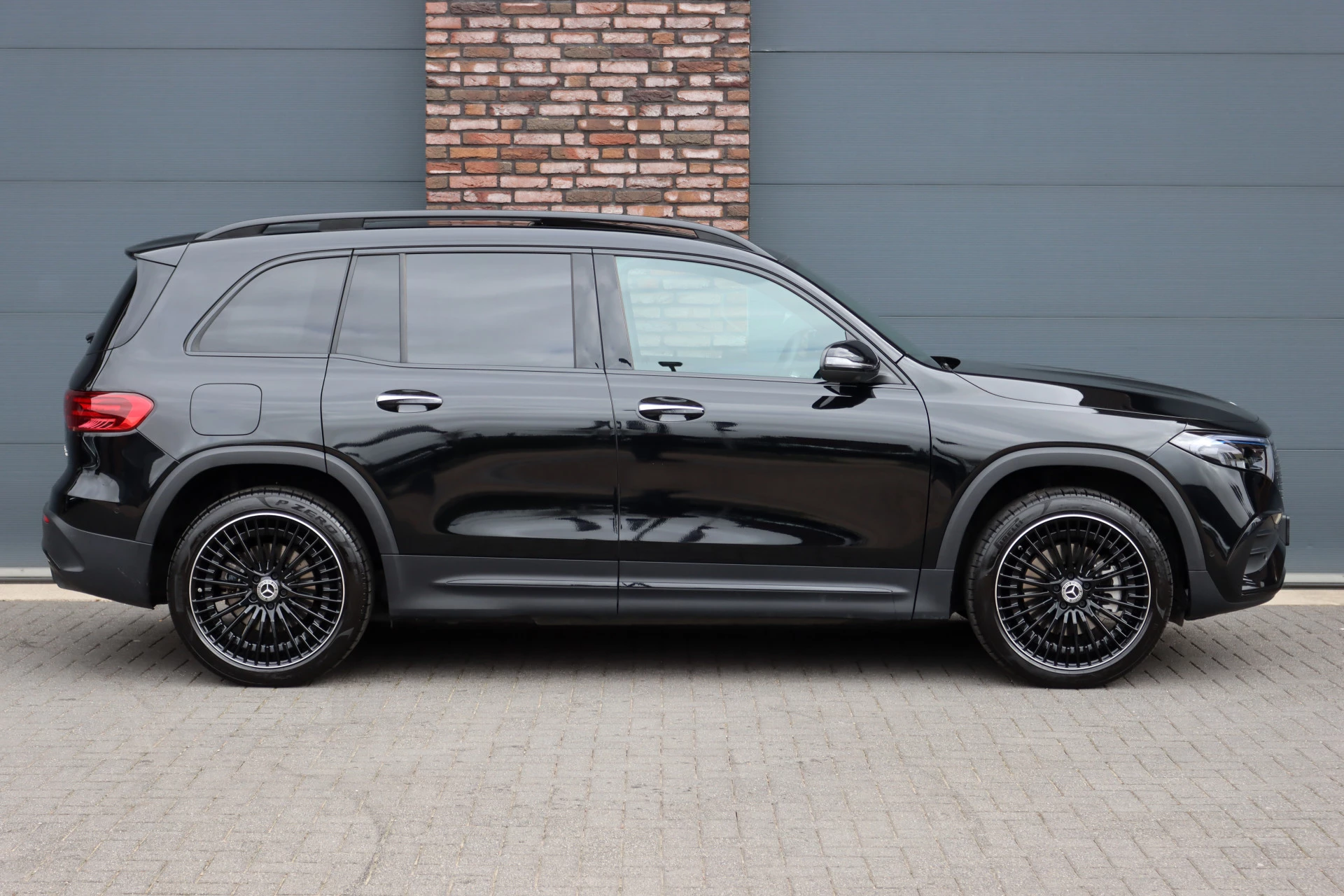 Hoofdafbeelding Mercedes-Benz EQB