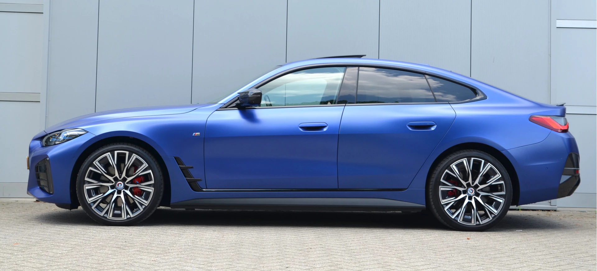 Hoofdafbeelding BMW i4