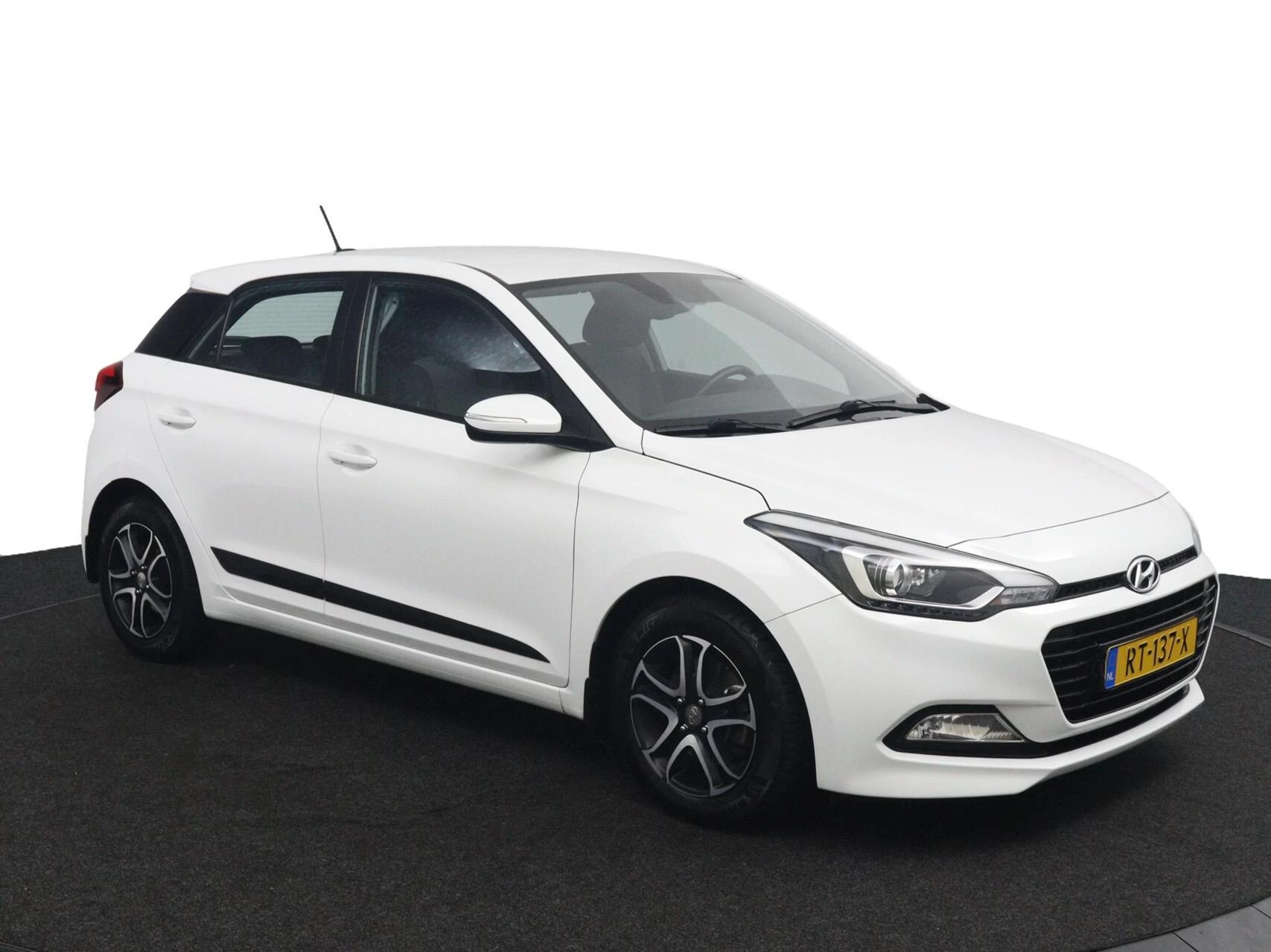 Hoofdafbeelding Hyundai i20