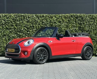 Mini Cabrio 1.5 Cooper Pepper Serious Business, LEDER, NAVI, CRUISE, KEYLESS, LED, ECC-AIRCO, STOELVERWARMING, PARKEERSENSOREN, LICHTMETAAL 16"