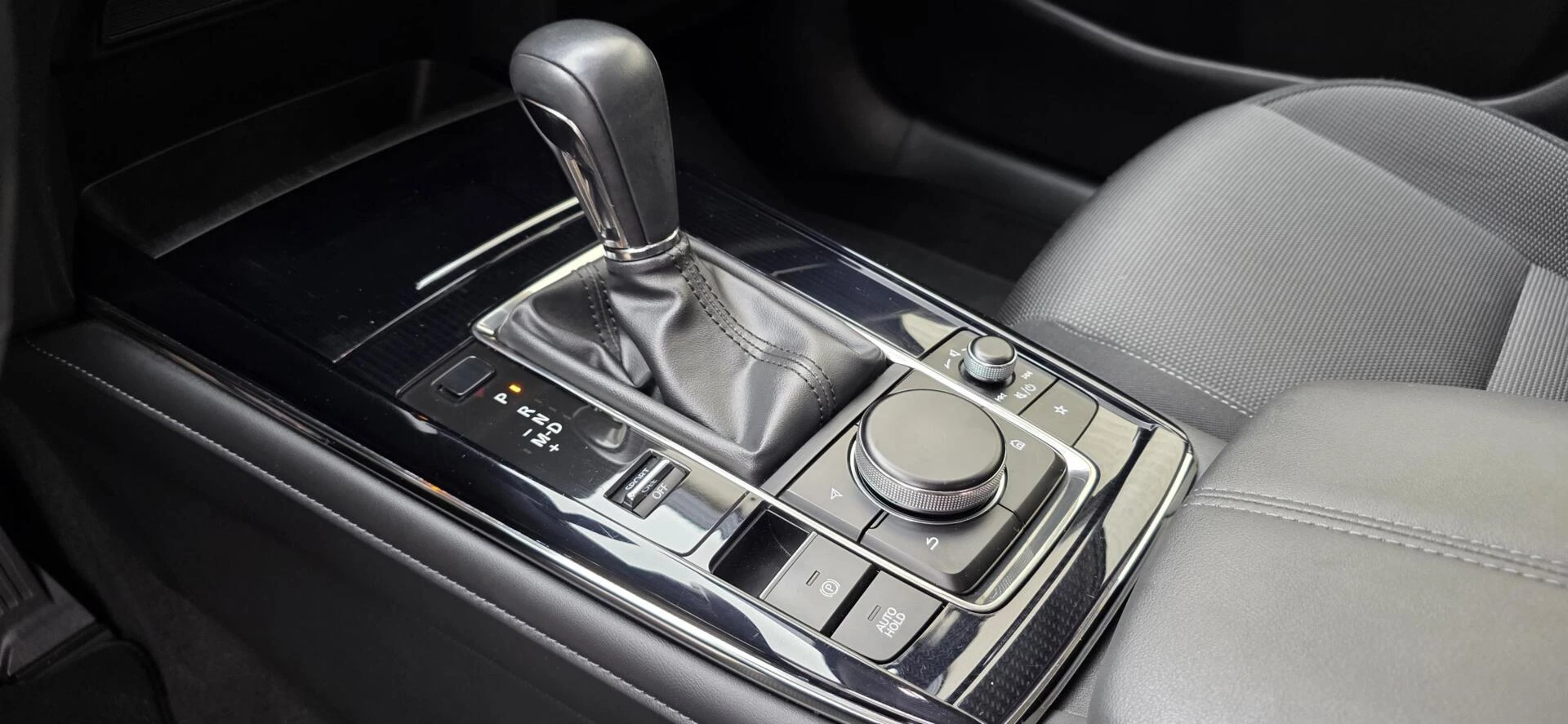 Hoofdafbeelding Mazda CX-30