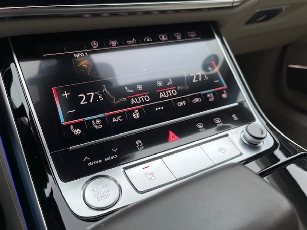 Hoofdafbeelding Audi A8