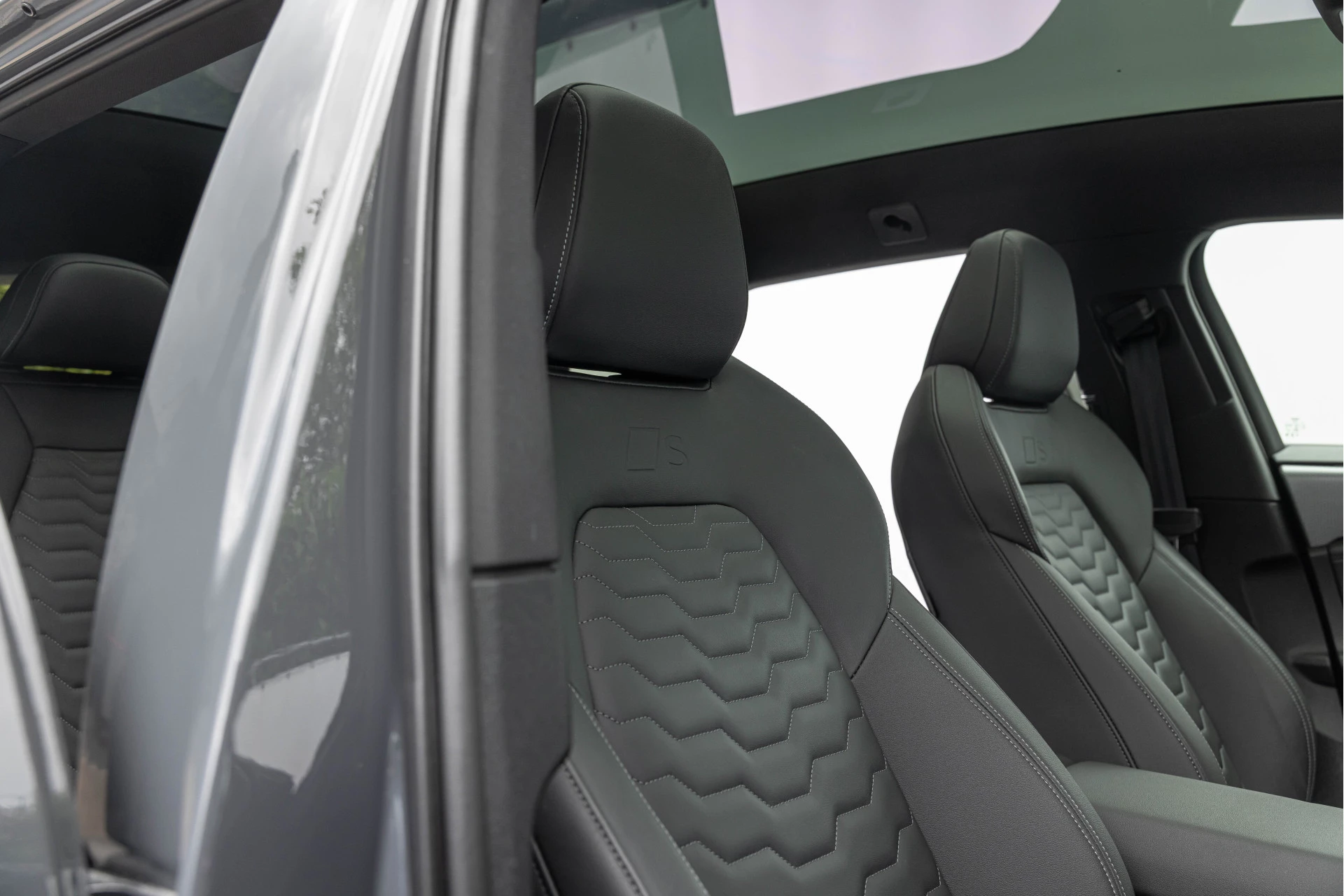 Hoofdafbeelding Audi A6 Avant e-tron