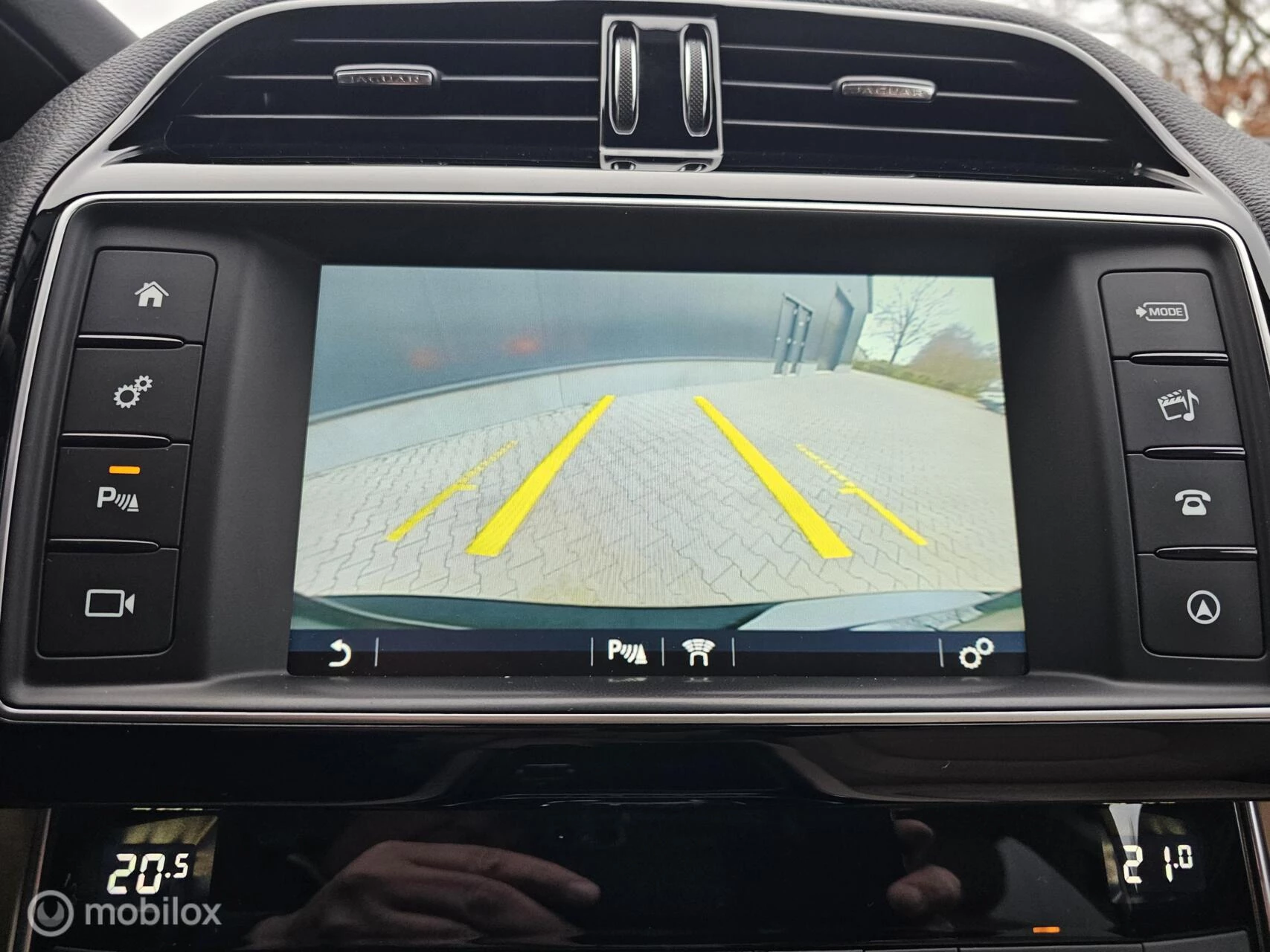 Hoofdafbeelding Jaguar XE