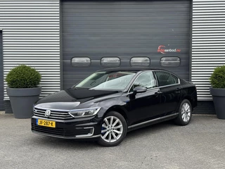 Hoofdafbeelding Volkswagen Passat Volkswagen Passat 1.4 TSI GTE Highline | Navigatie | Carplay | LED | Lichtmetalen Velgen | Stoelverwarming |