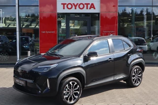 Toyota Yaris Cross 1.5 HYBRID 130 DYNAMIC NIEUW&DIRECT LEVERBAAR! STOEL/STUUR/VOORRUITVERW. DODEHOEK LM-VELGEN P-SENSOREN
