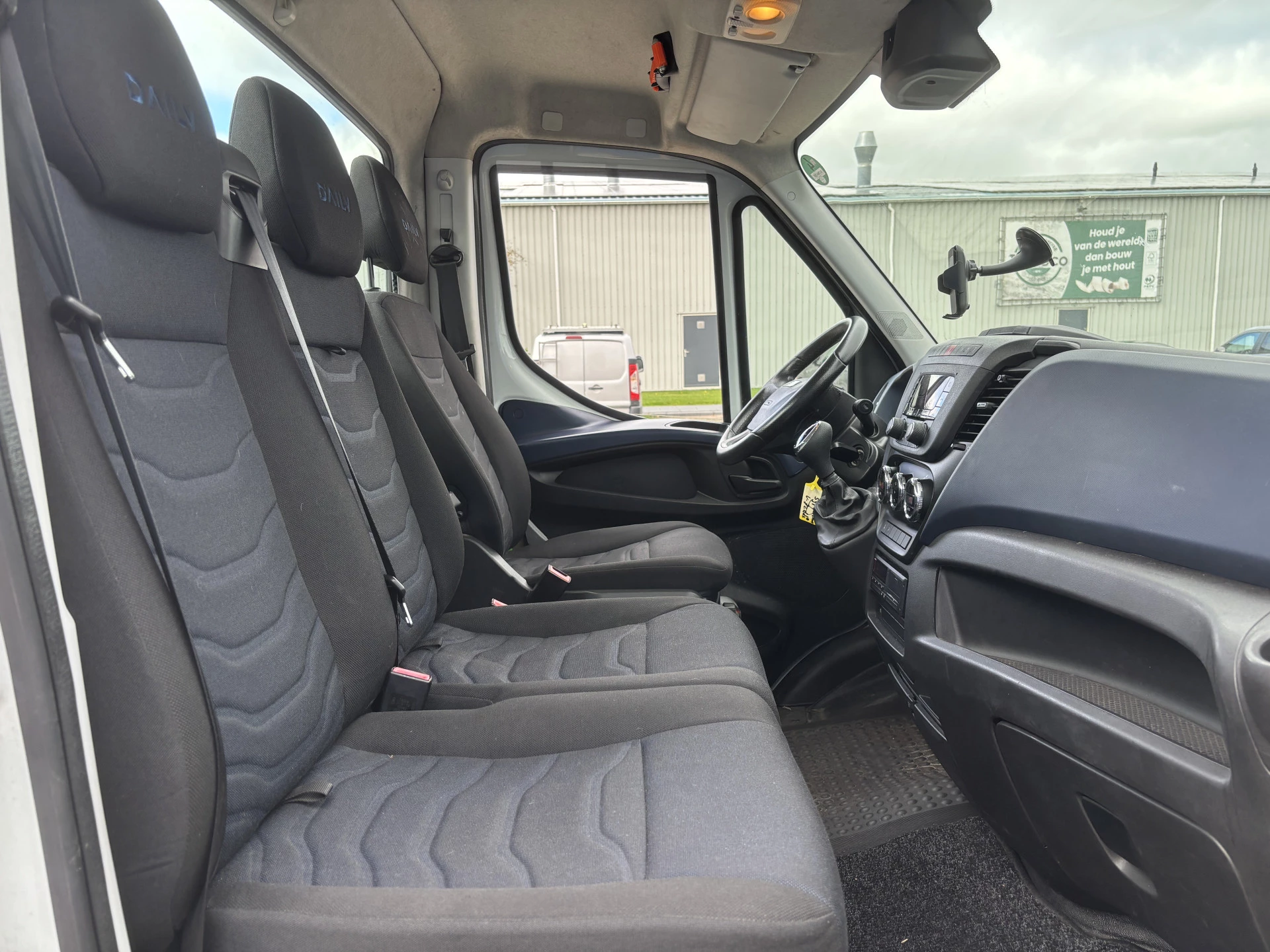 Hoofdafbeelding Iveco 40C18 3.0 180 PK Automaat Be Trekker + Autotransporter Tijhof voor 3 auto's