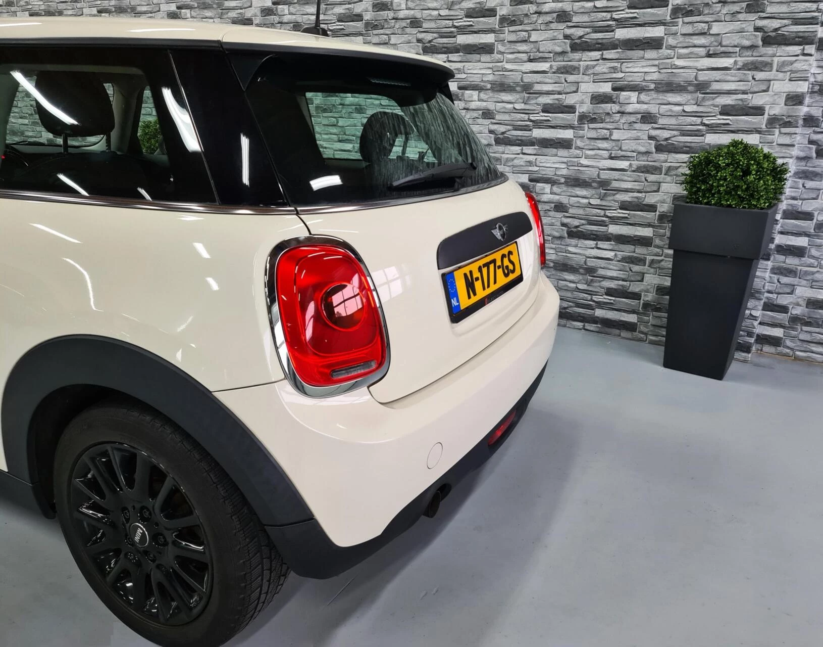 Hoofdafbeelding MINI One
