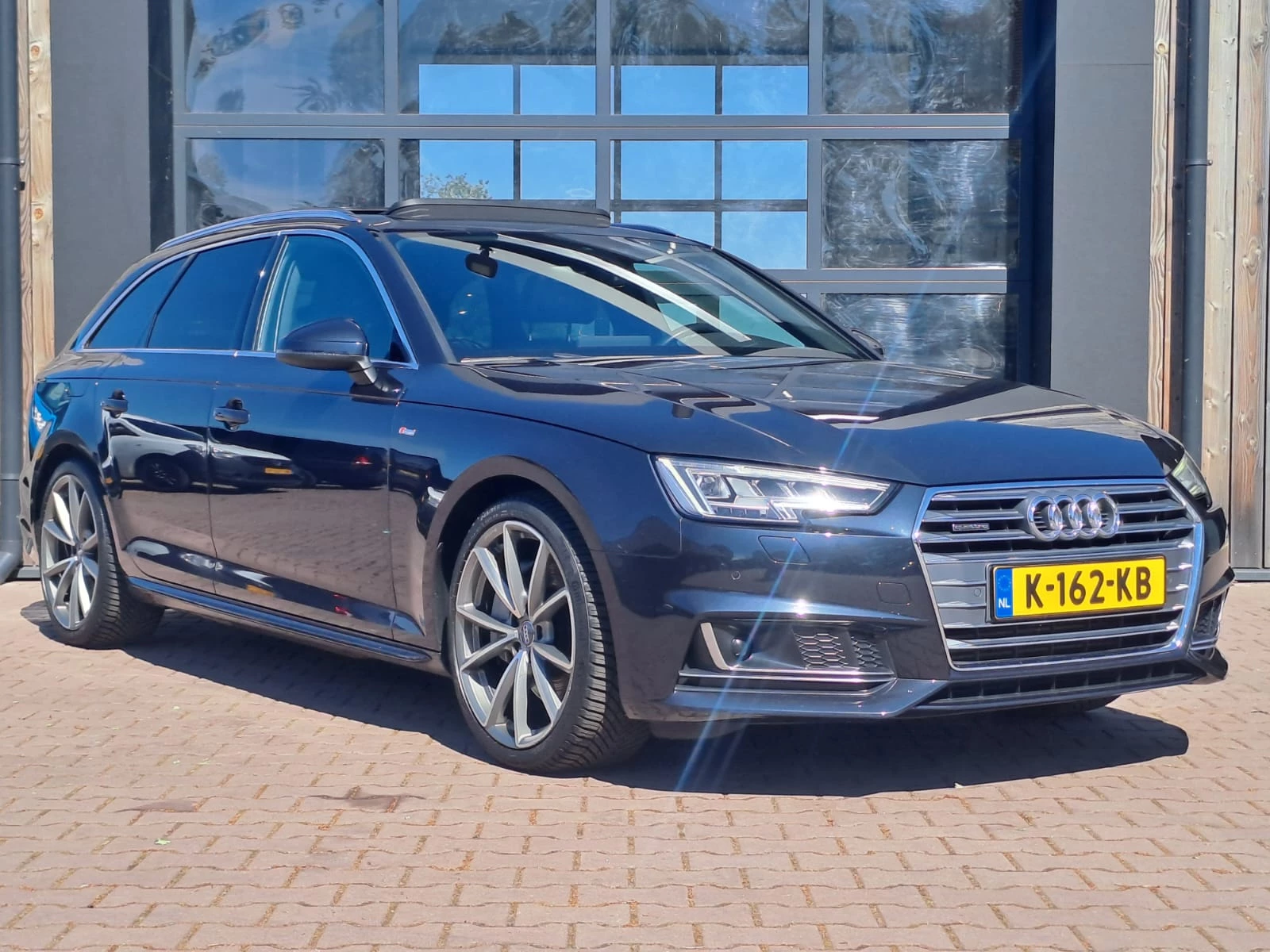Hoofdafbeelding Audi A4