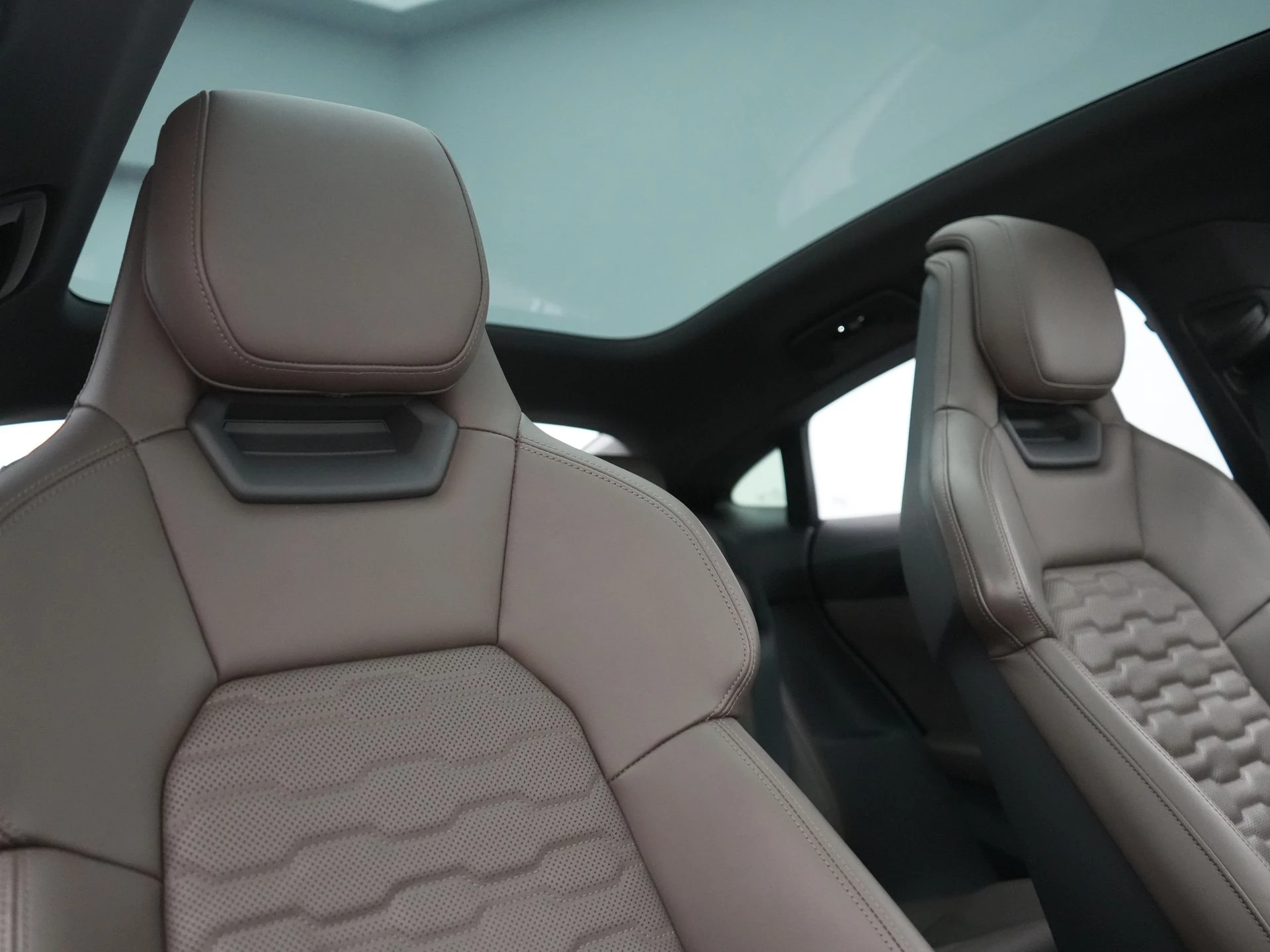 Hoofdafbeelding Audi e-tron GT